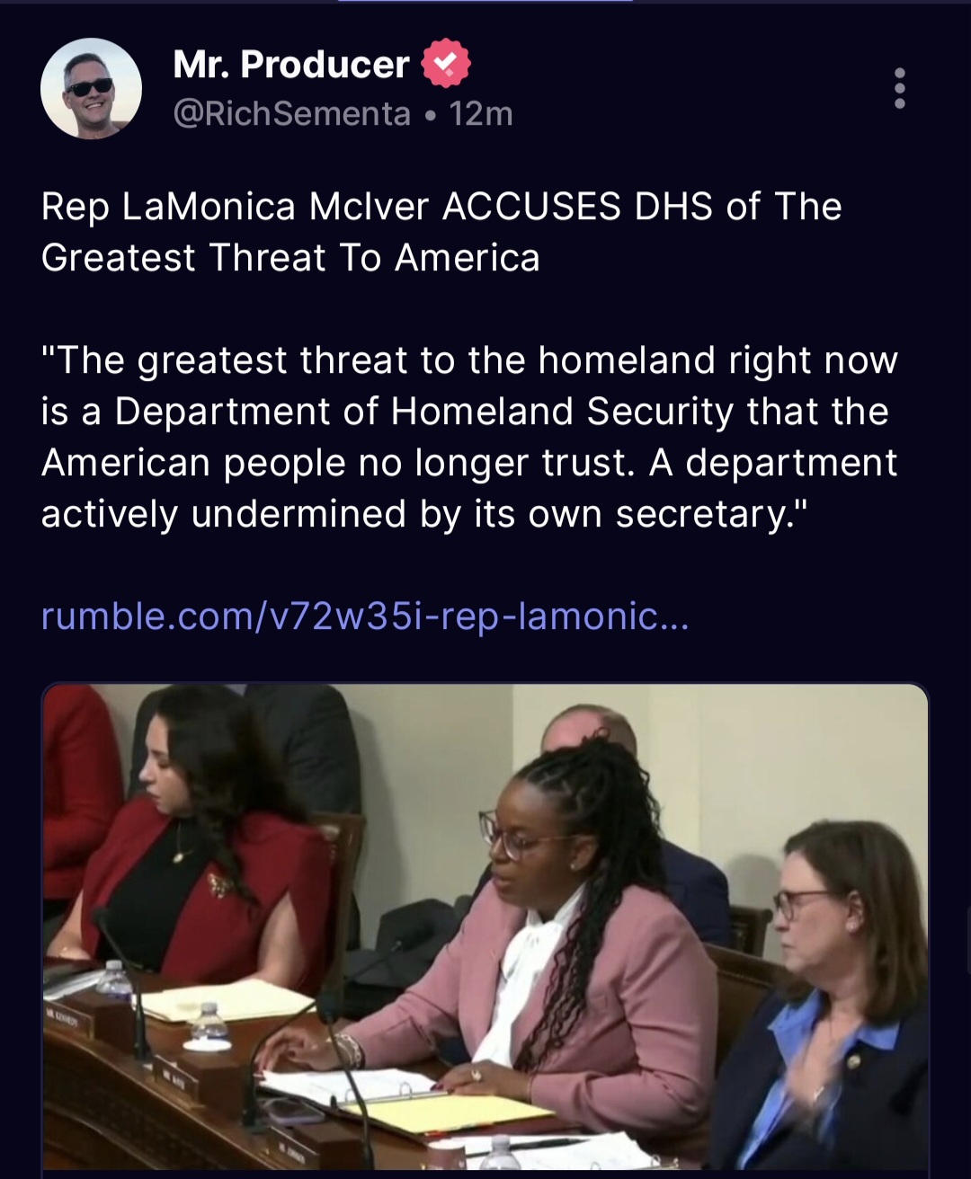 Screenshot_20251211_093626_Truth Social.jpg