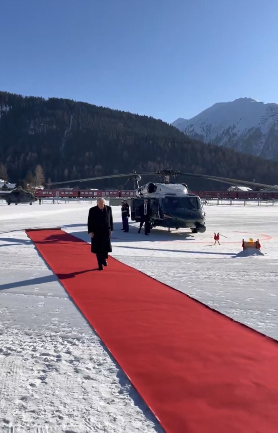 Screenshot_20260121_053727_Truth Social.jpg